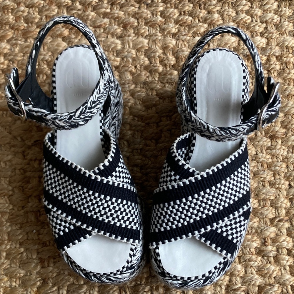 Amambaih Gala Platform. Size 36 - Picture 3 of 16
